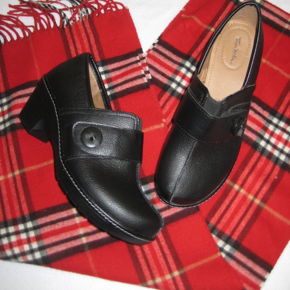 THOM McAN Ginnie Shoe/Clogs Black Size 8-1/2Wide, New w/o Box